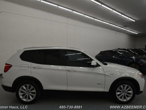 Used 2017 BMW X3 sDrive28i image 8