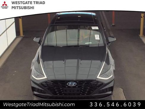 Used 2020 Hyundai Sonata Limited FWD image 2