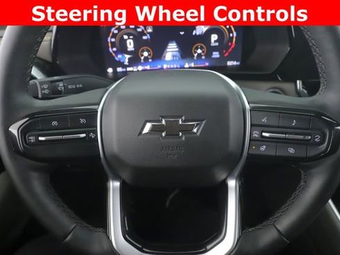 Used 2025 Chevrolet Colorado ZR2 w/ Technology Package image 21