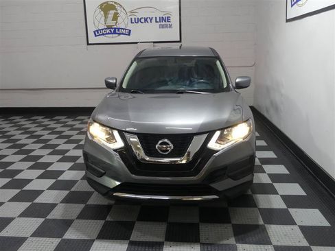Used 2017 Nissan Rogue S AWD/4WD image 3