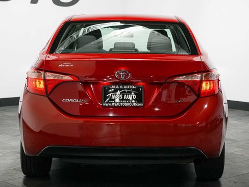 Used 2017 Toyota Corolla LE FWD image 4