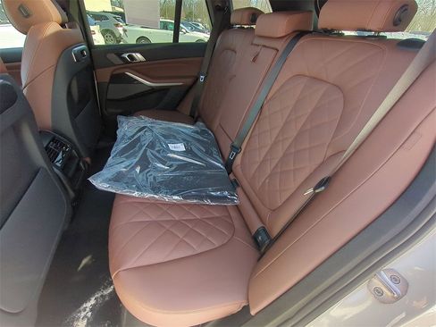 New 2026 BMW X5 xDrive40i w/ M Sport Package image 23