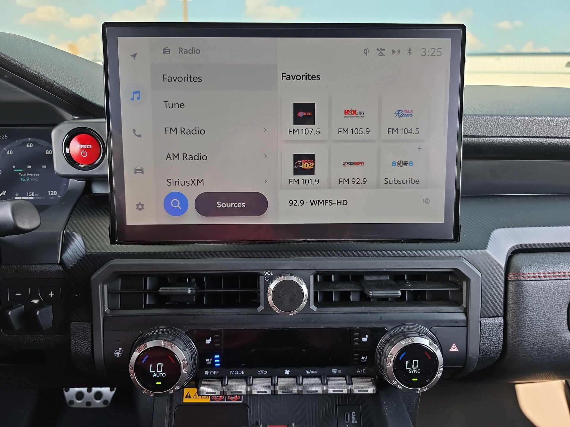 Used 2024 Toyota Tacoma TRD Pro AWD/4WD image 23