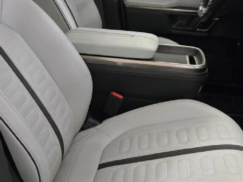 Used 2022 Rivian R1T Adventure AWD/4WD image 10