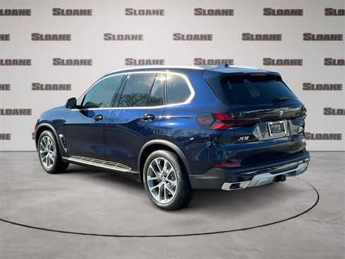 New 2026 BMW X5 xDrive50e image 3