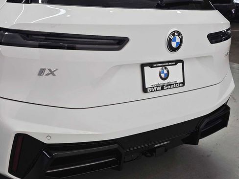 New 2026 BMW iX xDrive45 w/ M Sport Package image 7