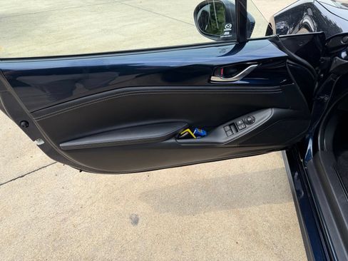 Used 2025 MAZDA MX-5 Miata Grand Touring RWD image 8