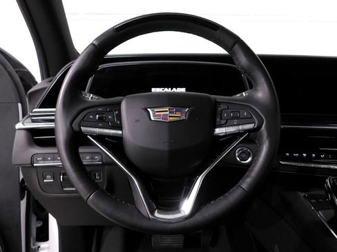 Used 2024 Cadillac Escalade ESV Sport w/ LPO, ONYX Package image 41