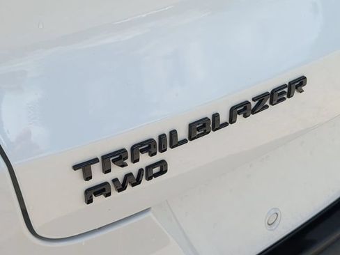 Used 2023 Chevrolet TrailBlazer RS w/ Convenience Package AWD/4WD image 33