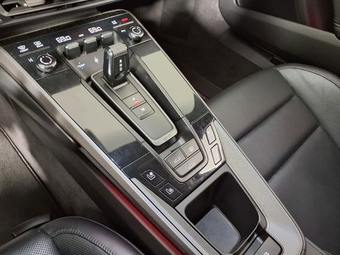 Used 2023 Porsche 911 Carrera image 19