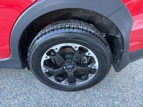 Used 2021 Subaru Crosstrek 2.0i Premium w/ Moonroof Package image 16