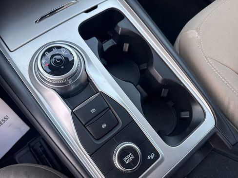 Used 2022 Ford Explorer 4WD w/ Class IV Trailer Tow Package image 34