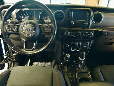 Used 2021 Jeep Gladiator Sport AWD/4WD image 14