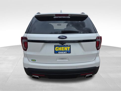 Used 2017 Ford Explorer Sport w/ Equipment Group 401A AWD/4WD image 4