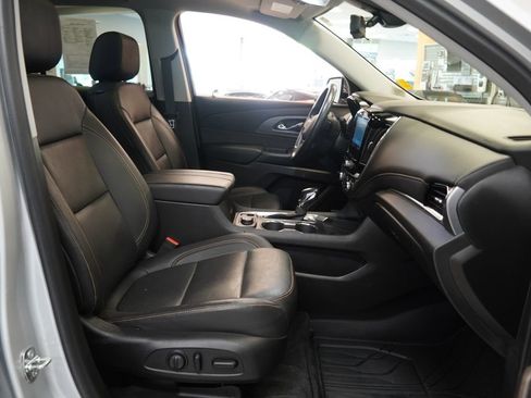 Used 2021 Chevrolet Traverse Premier AWD/4WD image 19