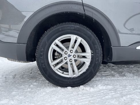 Certified 2020 Ford Explorer XLT w/ Equipment Group 202A image 23