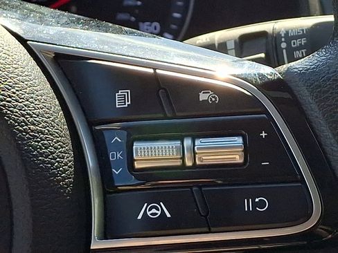 Used 2024 Kia Forte LXS FWD image 22