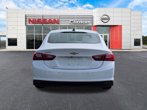 Used 2024 Chevrolet Malibu LS FWD image 4