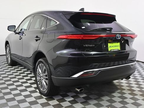 Used 2023 Toyota Venza Limited AWD/4WD image 4