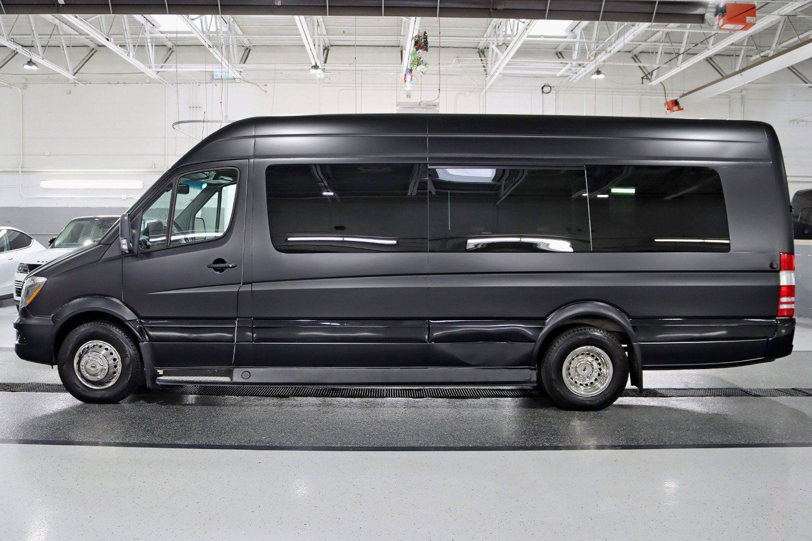 Used 2017 Mercedes-Benz Sprinter 3500 image 5