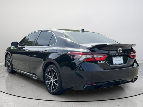 Used 2021 Toyota Camry SE FWD image 9