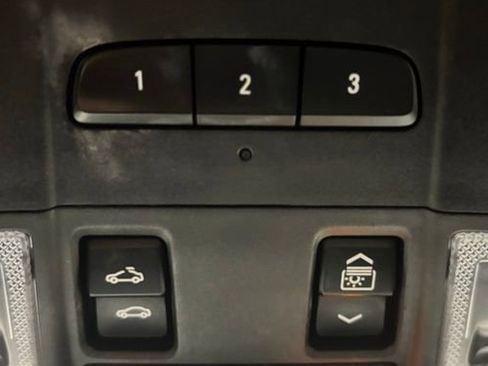 Used 2019 Cadillac XT4 Premium Luxury image 33