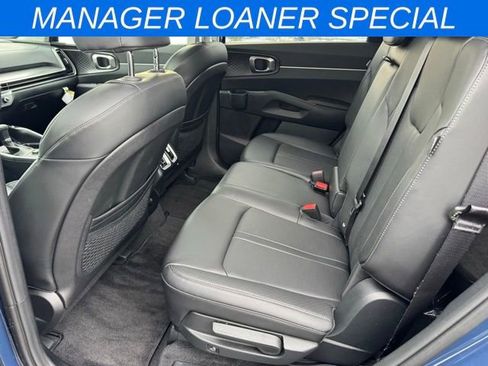 New 2025 Kia Sorento S image 13