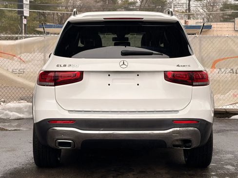 Used 2021 Mercedes-Benz GLB 250 4MATIC image 10