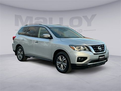 Used 2020 Nissan Pathfinder SV image 7