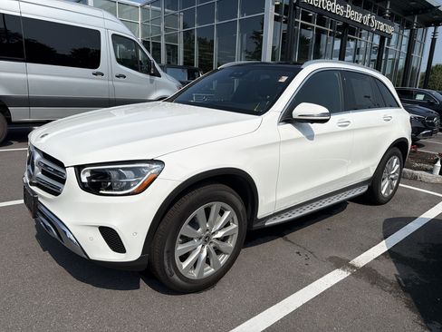 Certified 2021 Mercedes-Benz GLC 300 4MATIC image 4