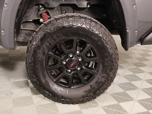 Used 2016 Toyota Tundra SR5 w/ SR5 Upgrade Package AWD/4WD image 18
