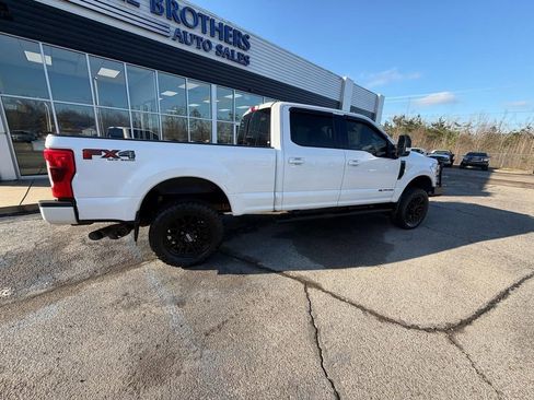 Used 2019 Ford F250 Lariat image 4