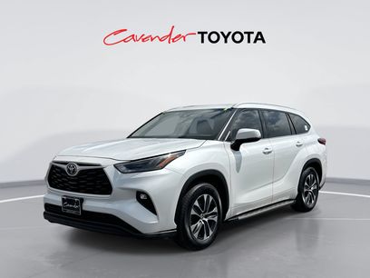 Used 2022 Toyota Highlander XLE