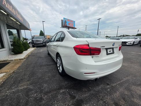 Used 2017 BMW 320i xDrive Sedan AWD/4WD image 30
