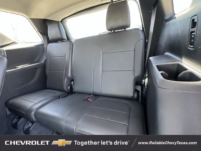 Used 2021 Chevrolet Traverse LT FWD image 30