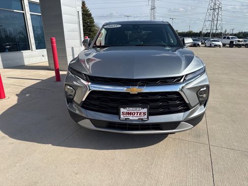 Used 2025 Chevrolet Blazer LT AWD/4WD image 7