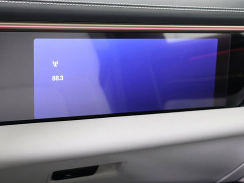 Used 2024 Porsche Macan 4 Electric image 27