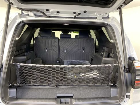 Used 2026 Toyota 4Runner Platinum AWD/4WD image 9