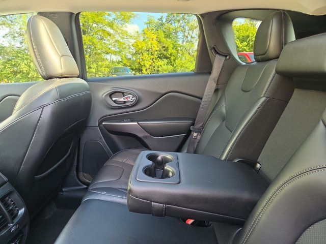 Used 2019 Jeep Cherokee Limited AWD/4WD image 31