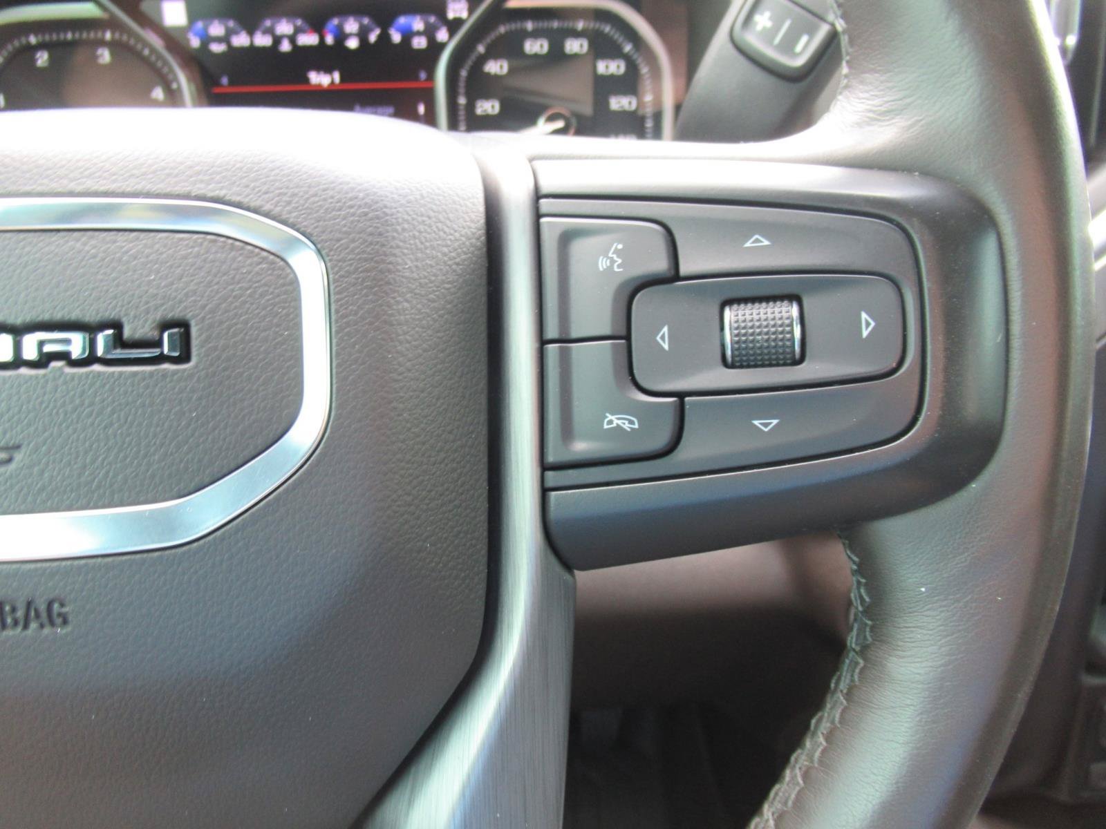 Used 2020 GMC Sierra 2500 Denali w/ Denali Ultimate Package AWD/4WD image 26