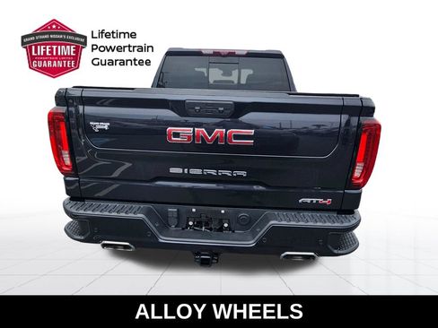 Used 2022 GMC Sierra 1500 AT4 w/ AT4 Premium Package AWD/4WD image 9