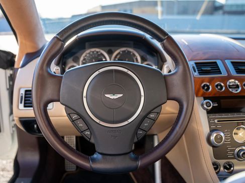 Used 2014 Aston Martin Rapide S image 17