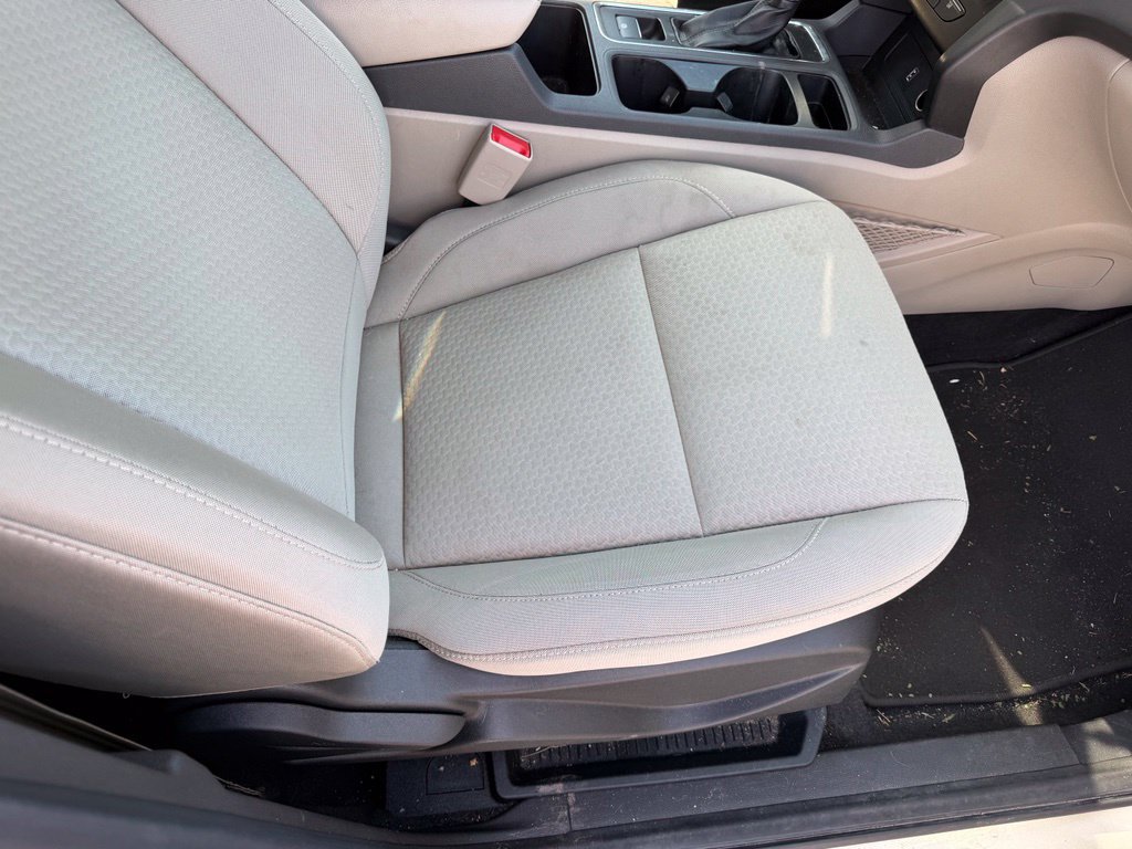 Used 2018 Ford Escape SE w/ SE Sync 3 Package FWD image 15