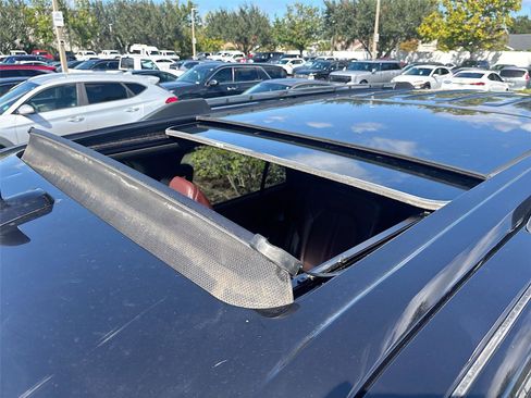 Used 2023 Ford Expedition Limited image 25