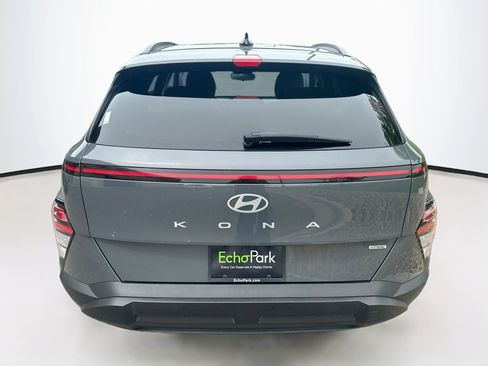 Used 2025 Hyundai Kona SEL AWD/4WD image 7