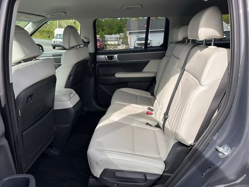 Used 2025 Hyundai Santa Fe SEL image 22