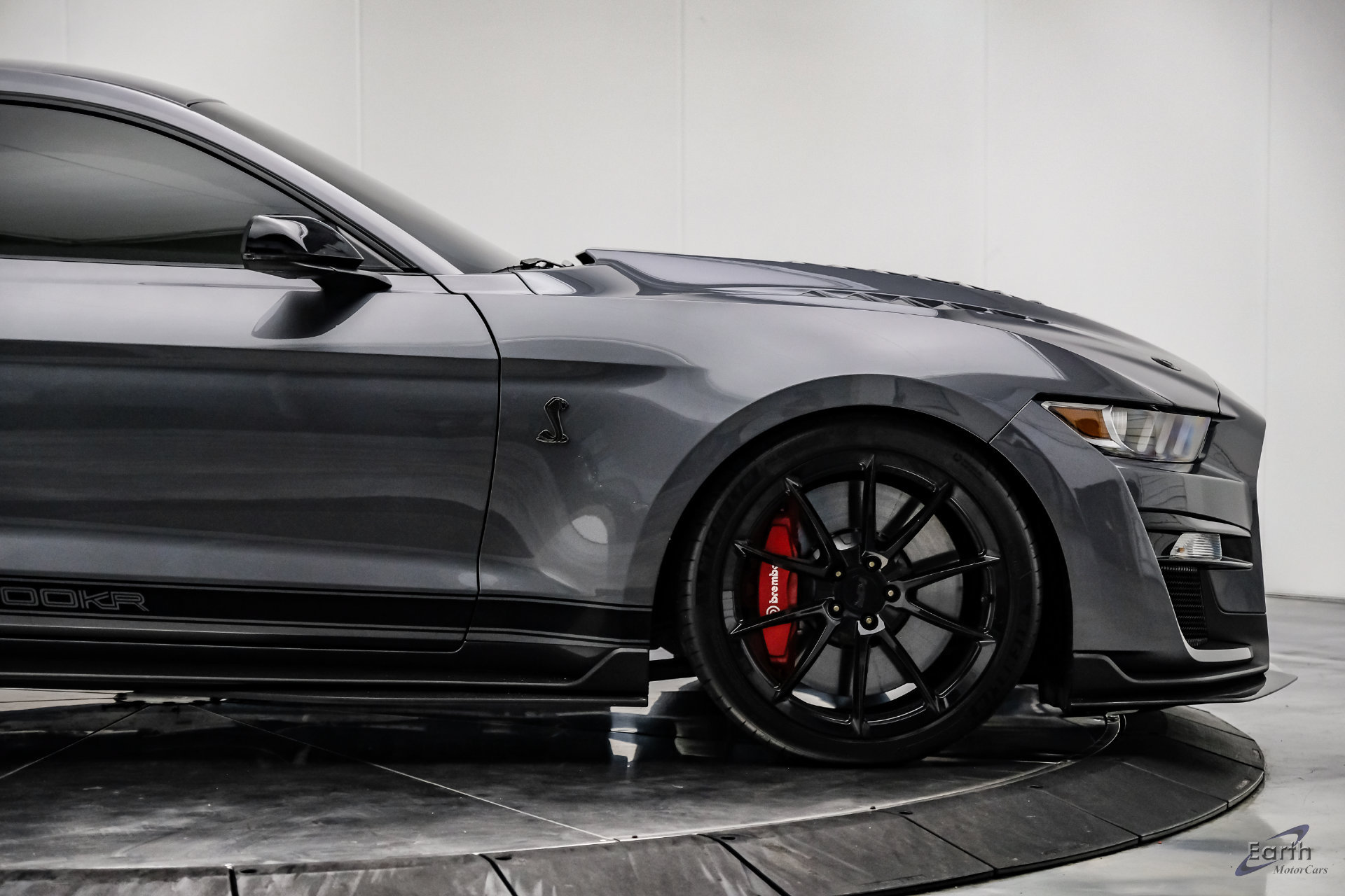 Used 2021 Ford Mustang Shelby GT500 w/ Technology Package RWD image 26
