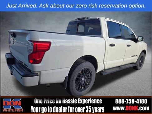 Used 2019 Nissan Titan SV w/ SV Convenience Package AWD/4WD image 5