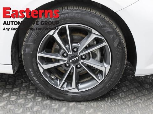 Used 2024 Kia Forte LXS image 30