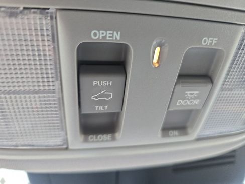 Used 2022 Honda CR-V EX image 28